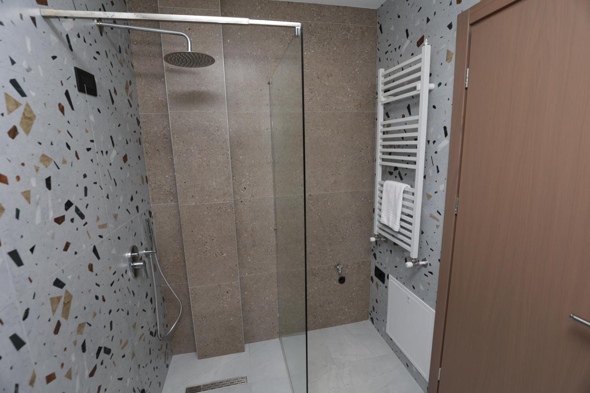 Residence Inn Тирана Екстериор снимка
